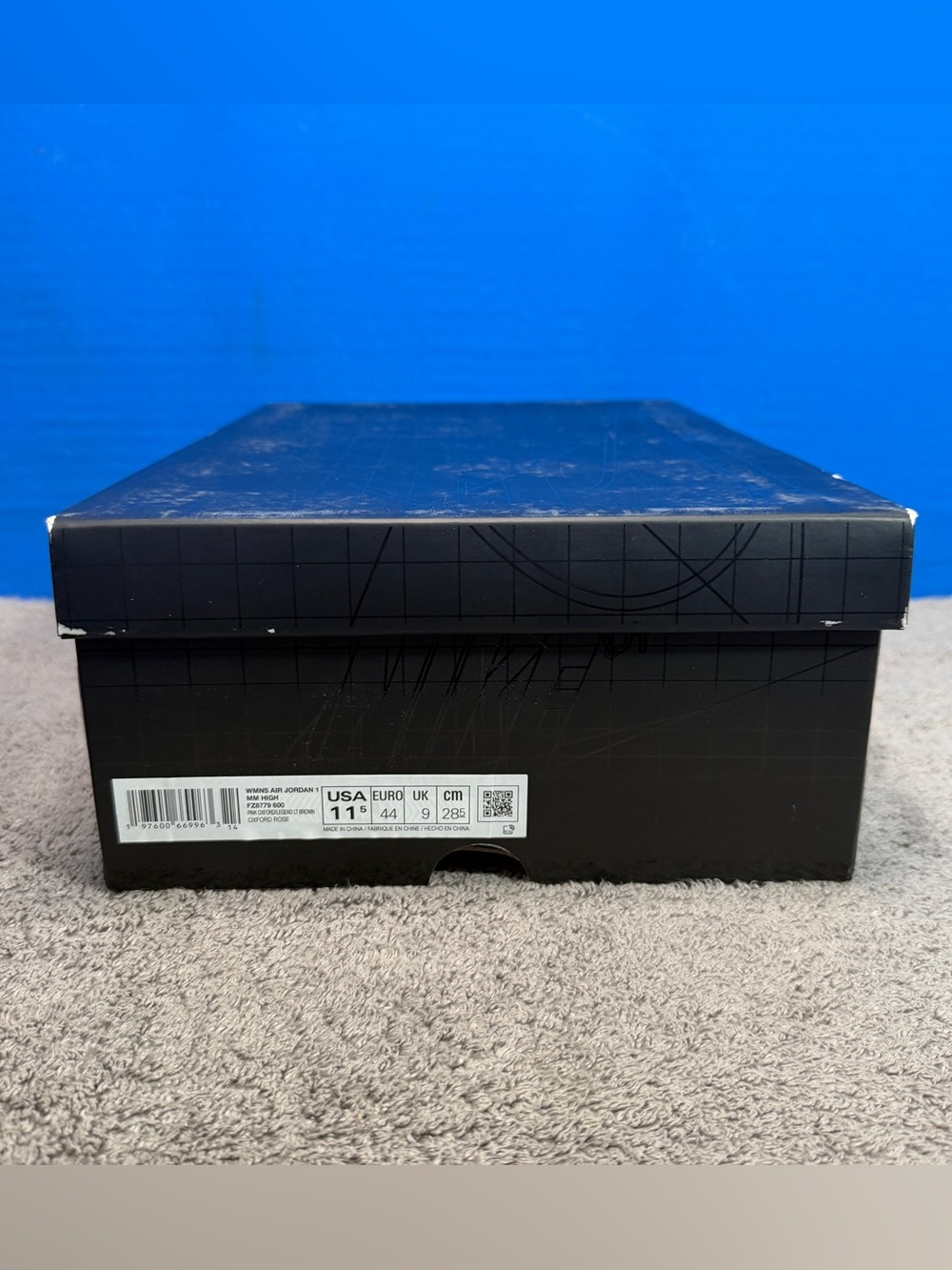 Jordan 1 high
W MM 
Brand new - Picture 7 of 14